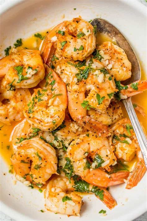 EASY Shrimp Scampi Recipe - Valentina's Corner