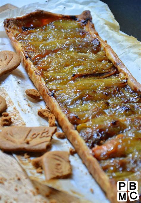 Tarte à la rhubarbe et spéculoos : le bon équilibre sucre-acidité ! | Papa Bosse et Maman Cuit ...