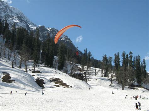 Paragliding in Solang Valley - Siachen