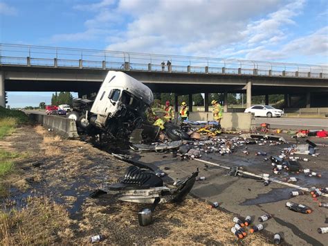 I-5 truck crashes injures Salem man, spews Gatorade over highway - oregonlive.com