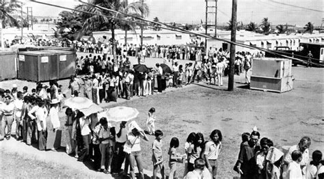 VIETNAM WAR, REFUGEES | Long line of Vietnamese refugees win… | Flickr