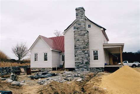 Old farmhouse restoration - Handmade Houses with Noah Bradley