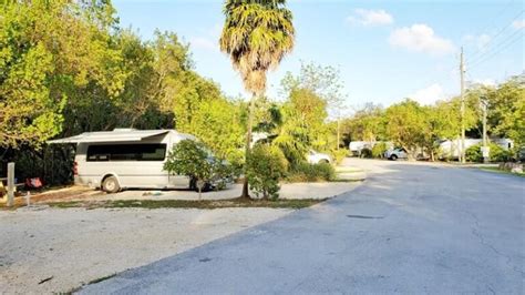 John Pennekamp State Park campground 🌞 campsite PICS 🌞 Florida Keys travel blog - Flashpacking ...