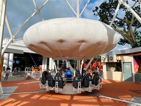 SkyHelix Sentosa - Singapore's highest open-air panoramic ride