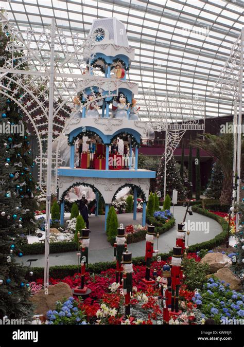 Flower Dome Christmas Stock Photo - Alamy