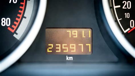 Odometer Reading – What is it & How to check it? - Guard My Ride