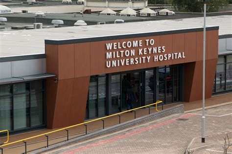 Milton Keynes University Hospital - noviniti