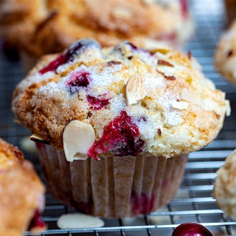 Amazing Cranberry Muffins - The Genetic Chef