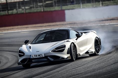 Download Supercar White Car Car McLaren Vehicle McLaren 765LT 4k Ultra HD Wallpaper