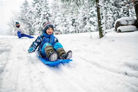 Sledding safety tips for the whole family | Parkview Health