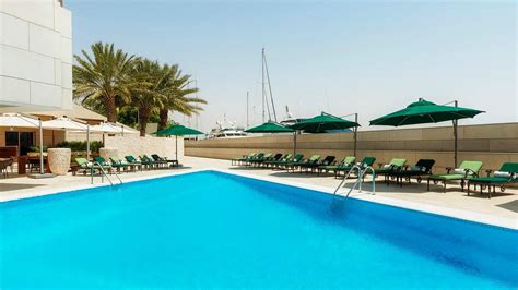 Sheraton Dubai Creek Hotel & Towers - Pool: Fotos und Bewertungen ...