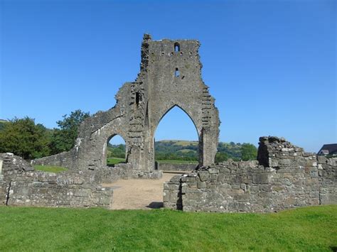 Talley Abbey, Llandeilo - Tripadvisor