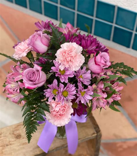 Pink and Lavender mixed arrangment in Highland, CA | Hilton's Flowers