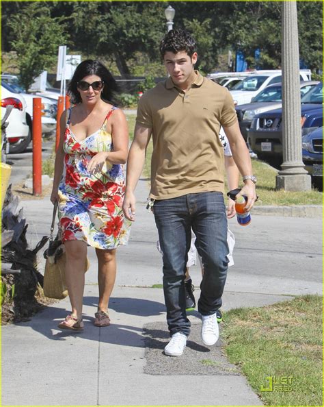 Nick Jonas: Family Fun Day (09.02.2011) !!! - The Jonas Brothers Photo (25055815) - Fanpop