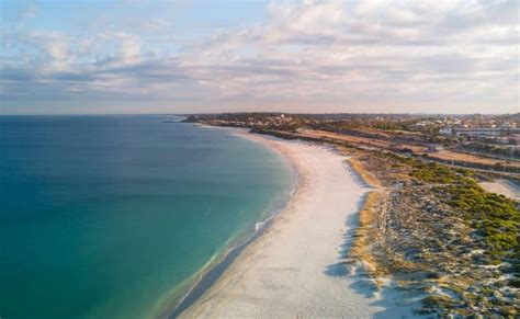 Best Beaches in Perth: Our Guide to Enjoying the Water This Summer