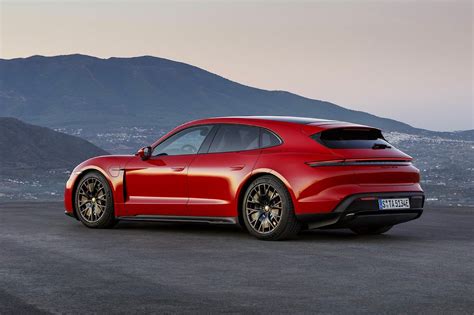 2023 Porsche Taycan Sport Turismo Review, Pricing | New Taycan Sport Turismo EV Wagon Models ...