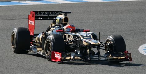 Robert Kubica Is Going To Be Testing A 2012 Lotus F1 Car – WTF1