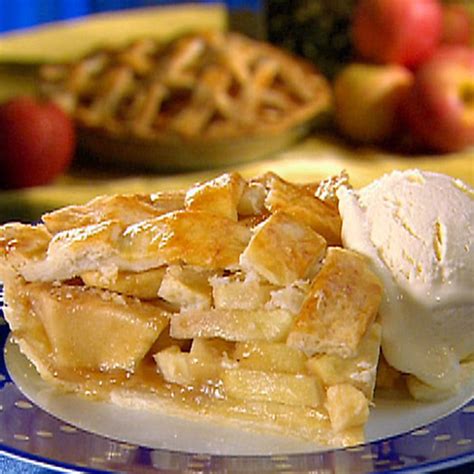 Paula Deen's Apple Pie Crust