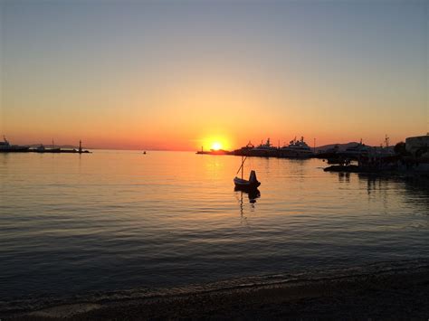 Mykonos sunset | Beautiful places, Beautiful sunset, Sunset