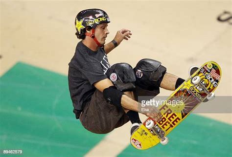 Skateboarder Bucky Lasek Photos and Premium High Res Pictures - Getty ...