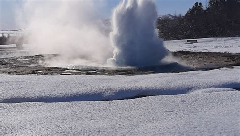 Seismology | Field work in winter in Iceland: The beautiful nature of Strokkur geyser