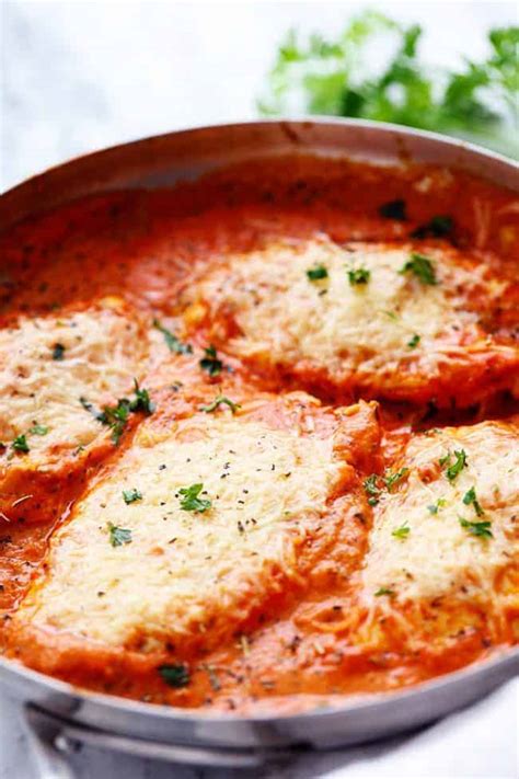 Creamy Tomato Italian Parmesan Chicken - MindtoHealth