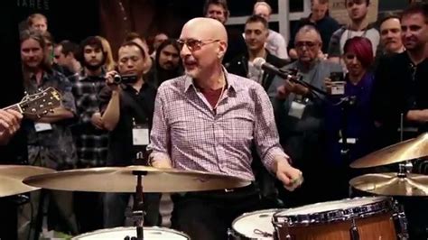 Steve Smith Playing Drums (NAMM 2015) - YouTube