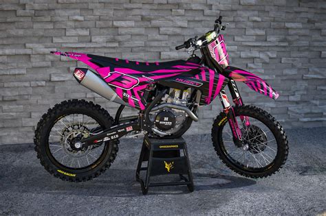 Husqvarna Graphics 'BLAZE PINK' Kit – OMXGraphics