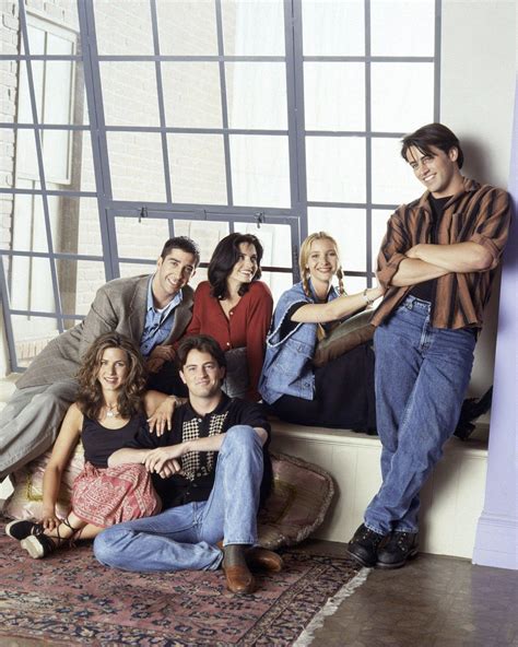 12 Photos of the Friends Cast Before They Were Famous That Will Make ...