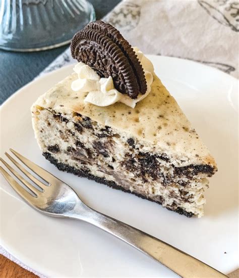 Cookies and Cream Cheesecake - Barefoot In The Pines