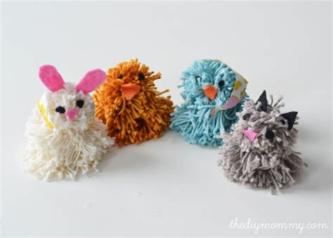 How to Make Pom Poms + A Silly Spring Pom-Pom Animal Kid’s Craft (Video) | The DIY Mommy