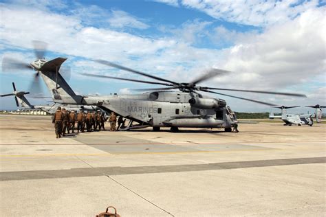 HMH-772 flies toward aerial excellence