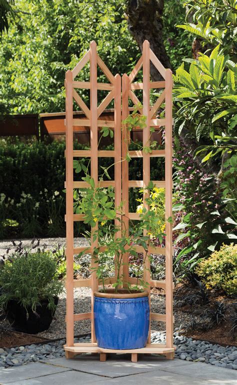 Wood Trellis: Deco Freestanding Corner Trellis | Gardeners.com