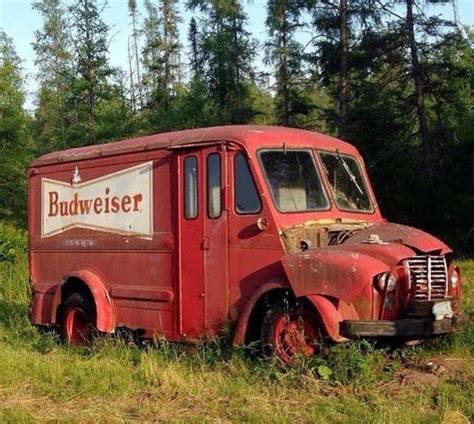 Pin by Garrick Kortgaard on Old Delivery Trucks | Vintage trucks, Beer truck, Budweiser