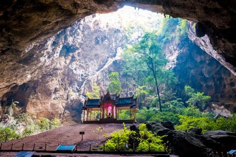 Royal Pavilion in the Phraya Nakhon Cave, Beautiful Palace Inside the ...