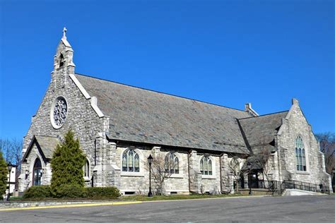 Arlington's Holy Trinity Church celebrates centennial Saturday