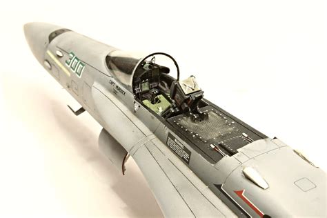 Istvan Michalko's scale models: F/A-18C Hornet VFA-125 Rough Raiders, NJ300 - Hasegawa kit, 1/48