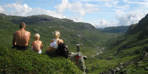 Hiking in Norway | Hiking paths, hiking gear, mountain hiking