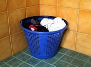 Category:Laundry baskets - Wikimedia Commons