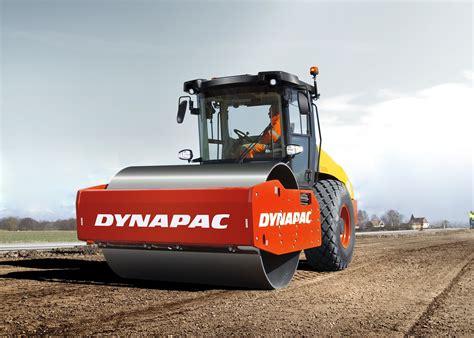 Dynapac introduces new soil compaction machines at World of Asphalt