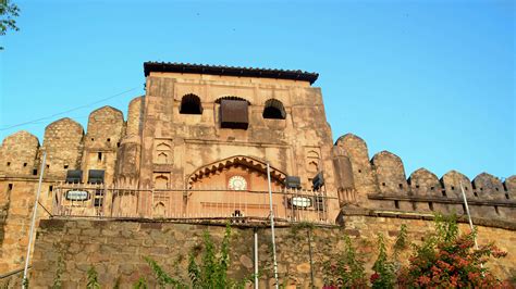 Jhansi Fort India, Jhansi Uttar Pradesh, Jhansi Ka Kila - Adotrip