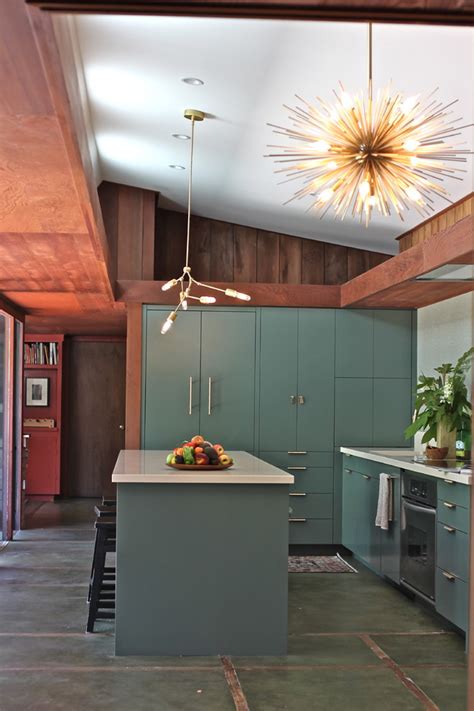 73 Stylish And Atmospheric Mid-Century Modern Kitchen Designs - DigsDigs