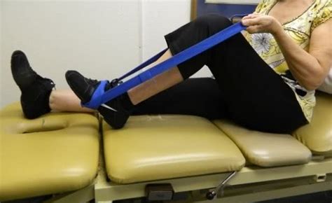 Why is Physiotherapy Important After Total Knee Replacement?