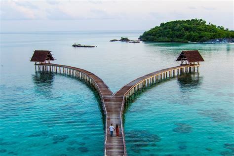 Pulau Bawah Anambas - Tempat Liburan Kelas Atas