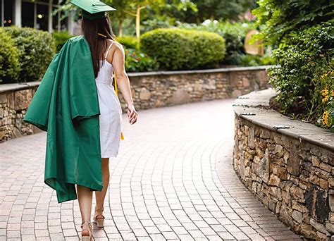 6 Tips on Graduation Outfit under Gown that Will Take You Royalty ...