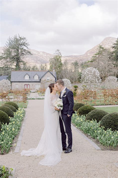 Spring Wedding at Ballynahinch Castle | Ireland Wedding Photographer