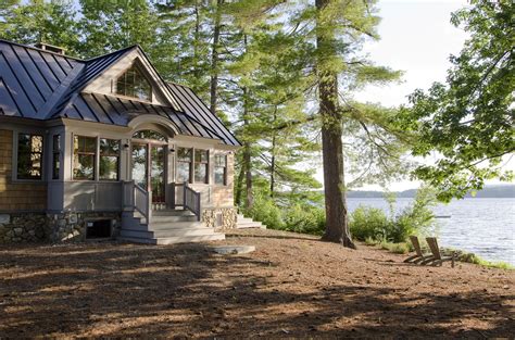 Gorgeous lakeside getaway in Maine designed to feel like a summer camp ...