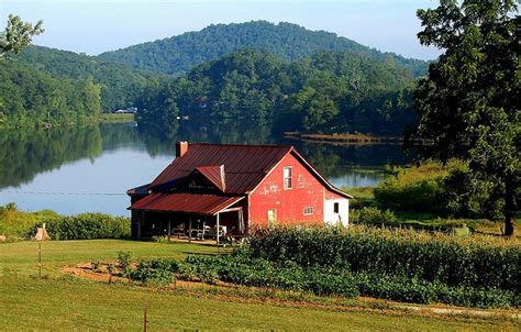 Starting A Small Farm: The First Essential Steps To Fulfilling Your Dream - Off The Grid News