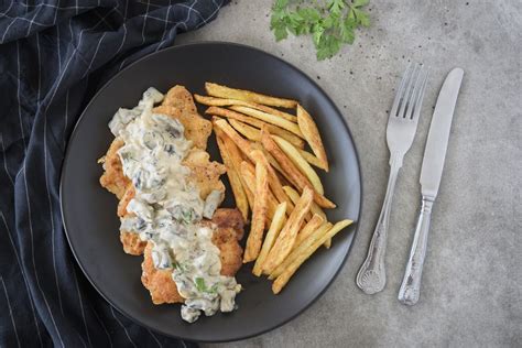 German Jaegerschnitzel With Mushroom Sauce Recipe