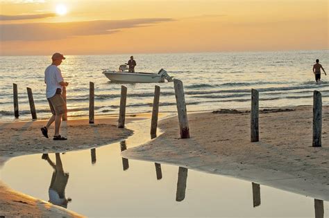 Sauble Beach, Ontario Sights & Attractions - Project Expedition